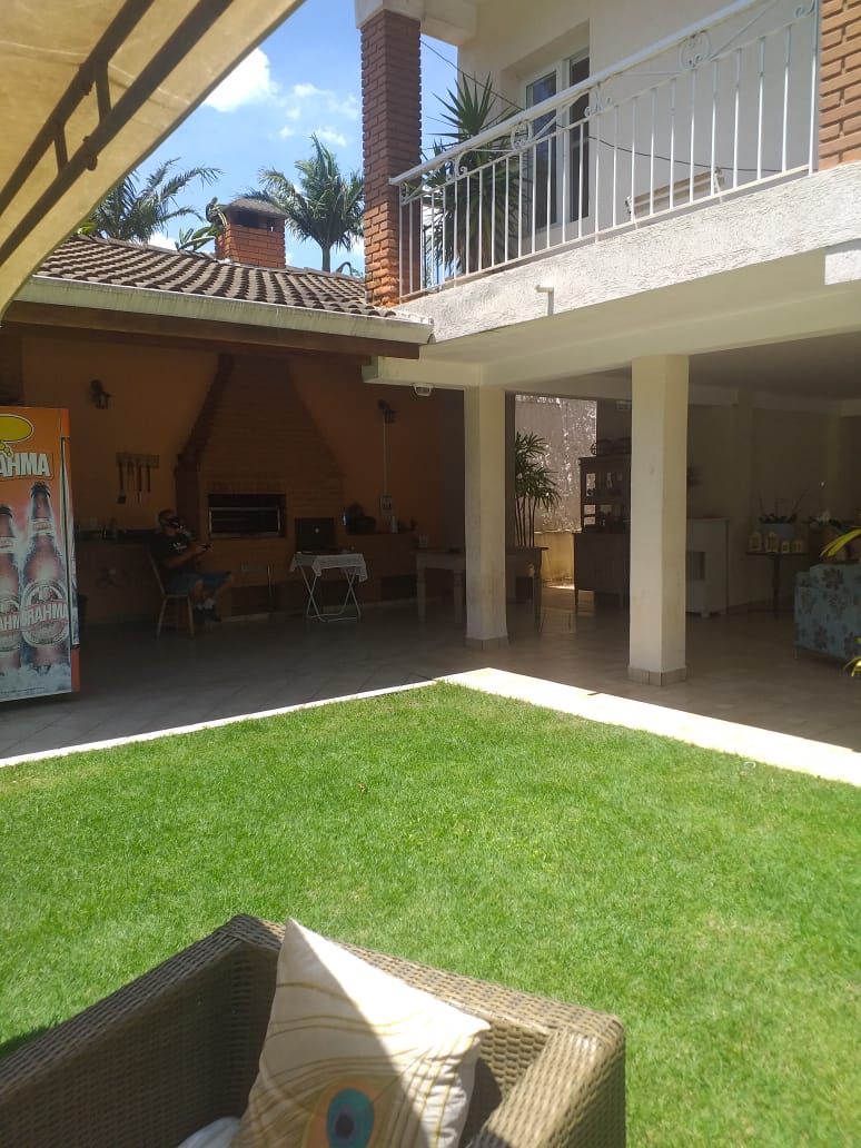 WhatsApp Image 2022-08-19 at 15.04.26 (1).jpeg